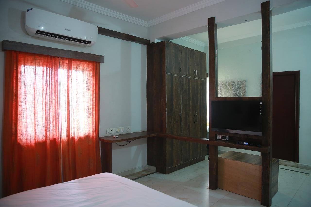Lokis Forest Inn Hyderabad Exterior photo